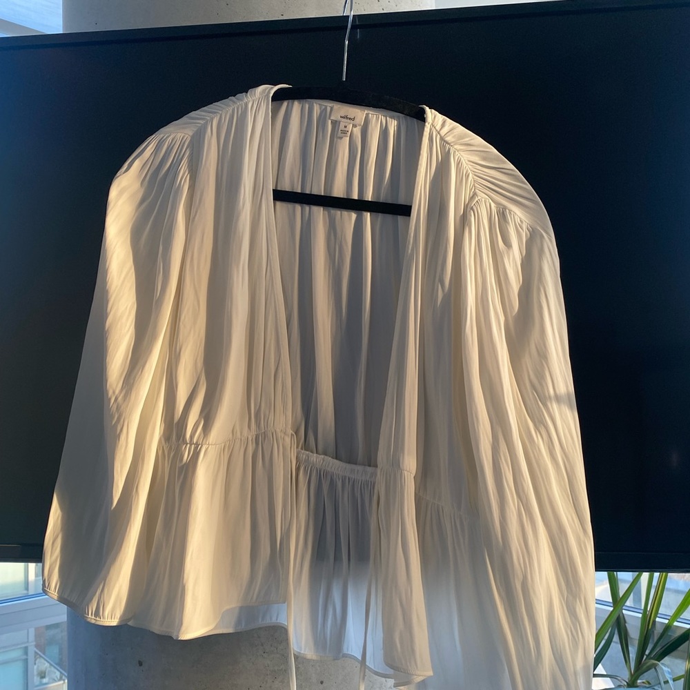 Aritzia lace up white top